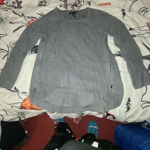 Sweater with zippers